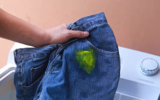 Cómo restregar la pintura de los pantalones: formas de quitar las manchas