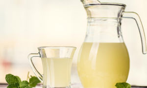 Млечен серум: полезни свойства, състав, приложение за коса и лице