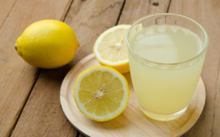 Succo di limone: benefici e rischi per l'organismo, effetto sul fegato