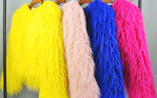 Comment nettoyer la fausse fourrure à la maison